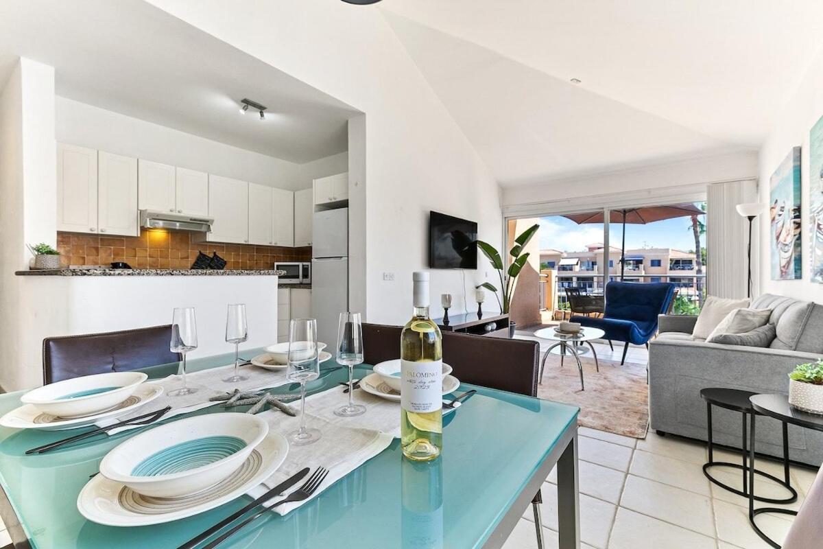 Limnaria Gardens Beautiful Apartment By Vichy Paphos Buitenkant foto